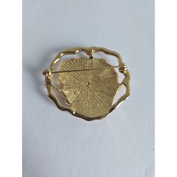 Purple & White Pansy Flower Golden Pin Brooch Enamel- Vintage - Picture 5 of 6